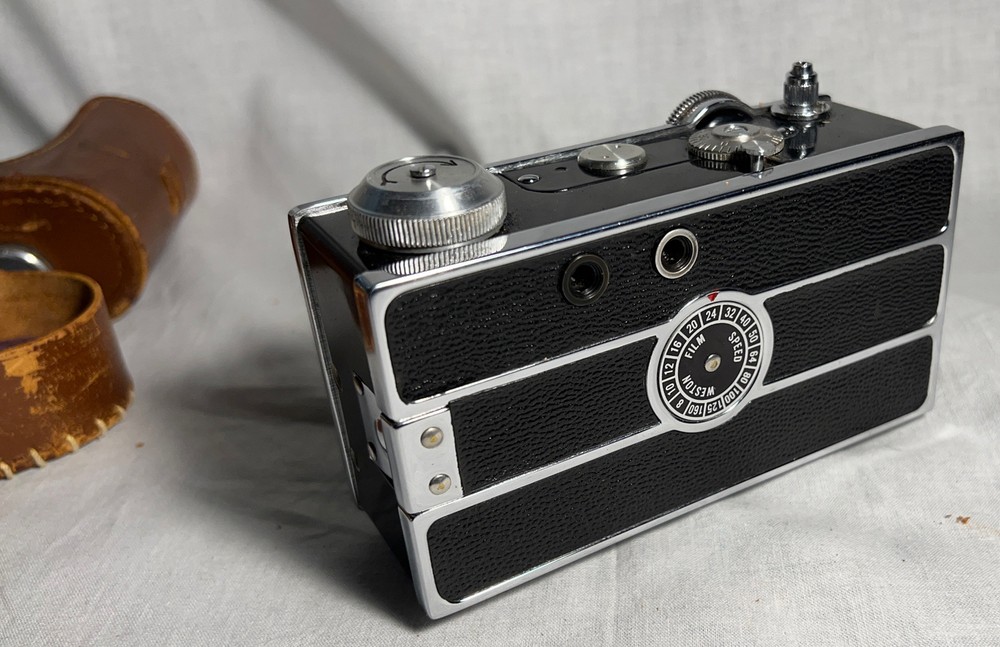 VINTAGE Argus 50mm Argus Cintar Rangefinder Camera (Not tested)