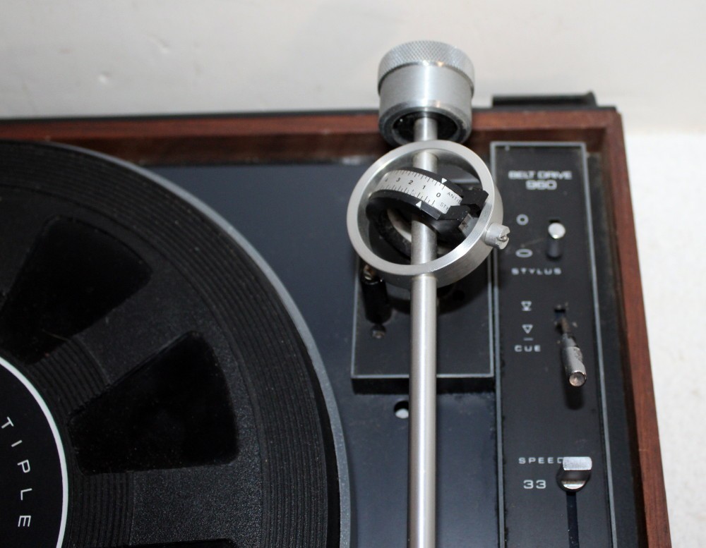 BIC 960 Automatic Turntable ~ Parts Only ~ Runs Good ~ READ