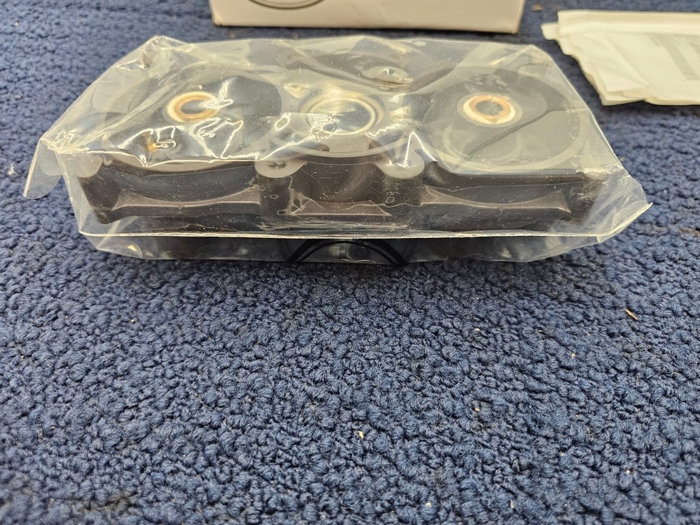 HARTZELL ENGINE TECH ES10-682054K Distributor Block Assembly