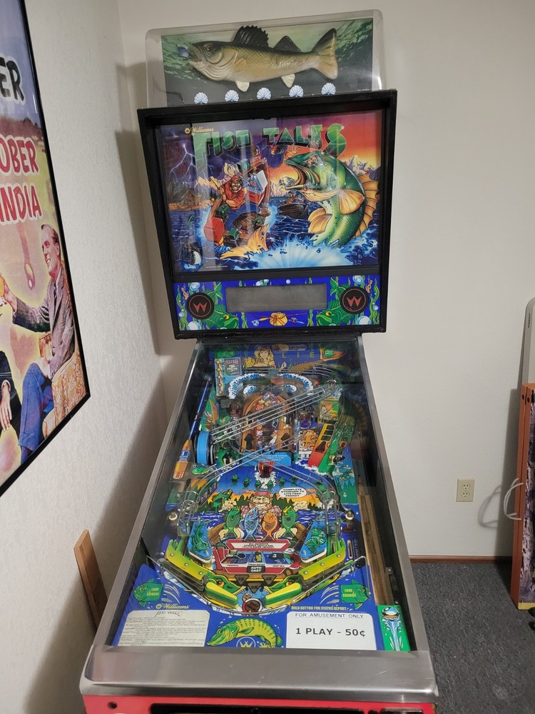 Fish Tales Pinball Machine, 1992