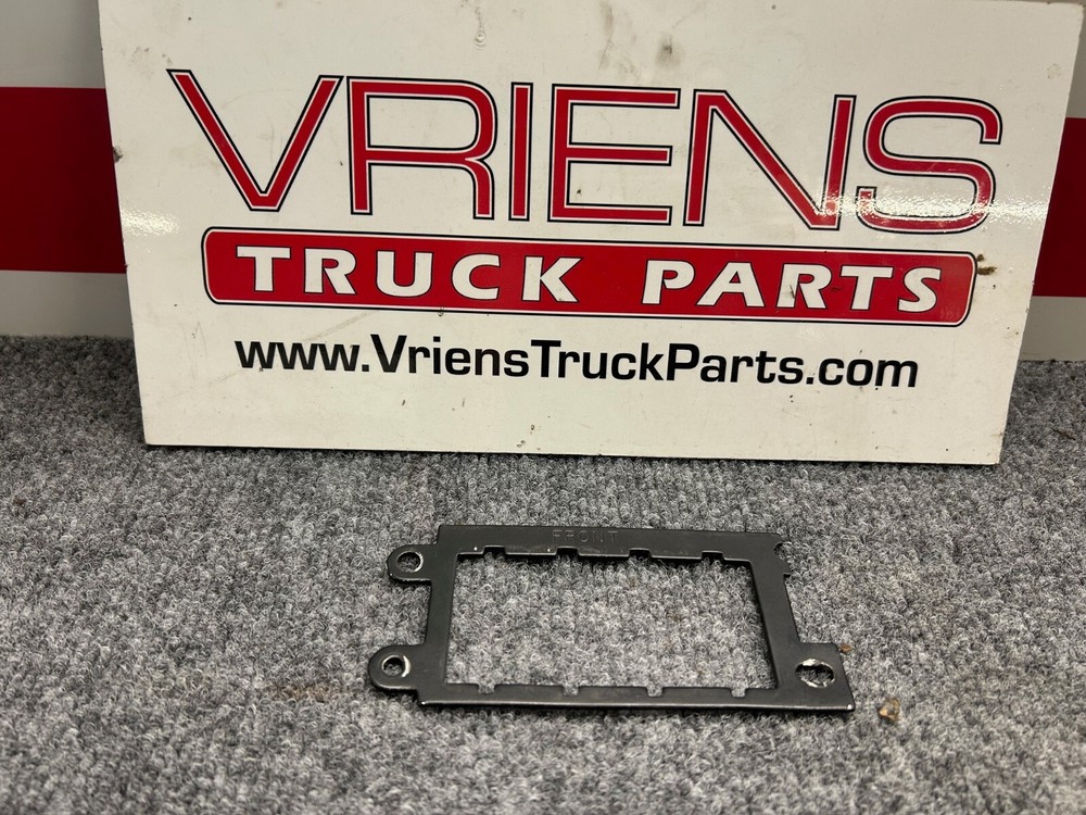 KENWORTH S64-1146-140 PANEL-SWITCH UPPER