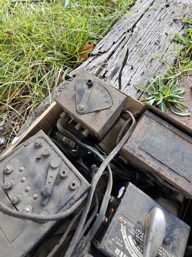 Lot Vintage Electric Model Train Transformers