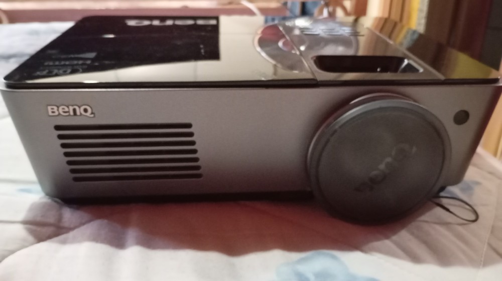 Benq Mh740 Projector