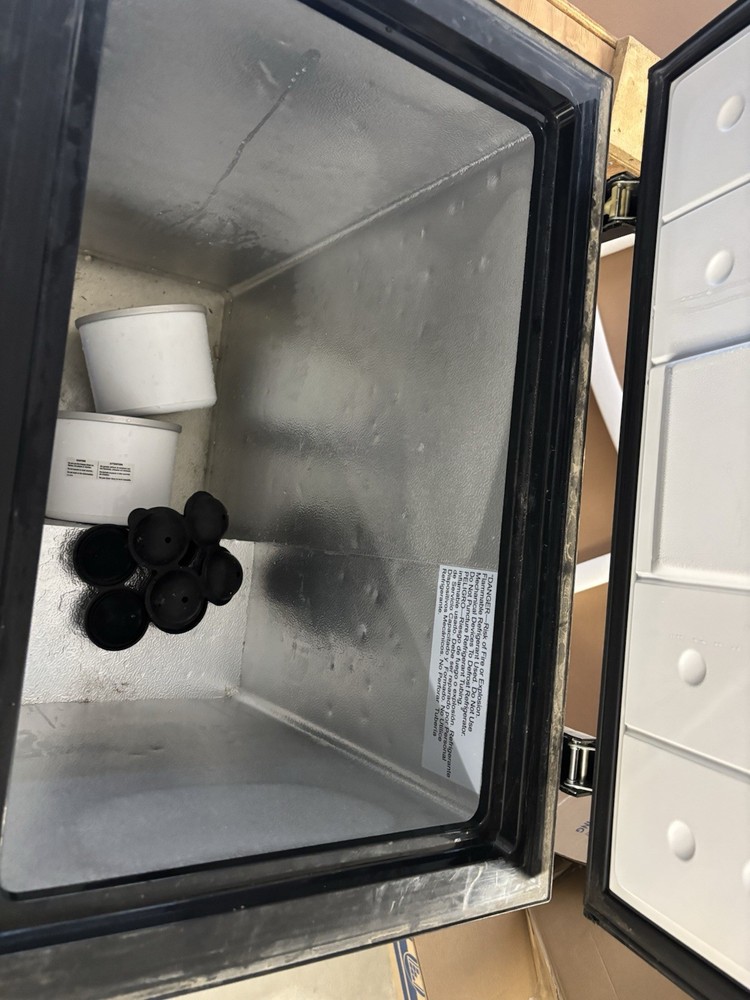 Arctic King Deep Freezer, In Good Conditions.