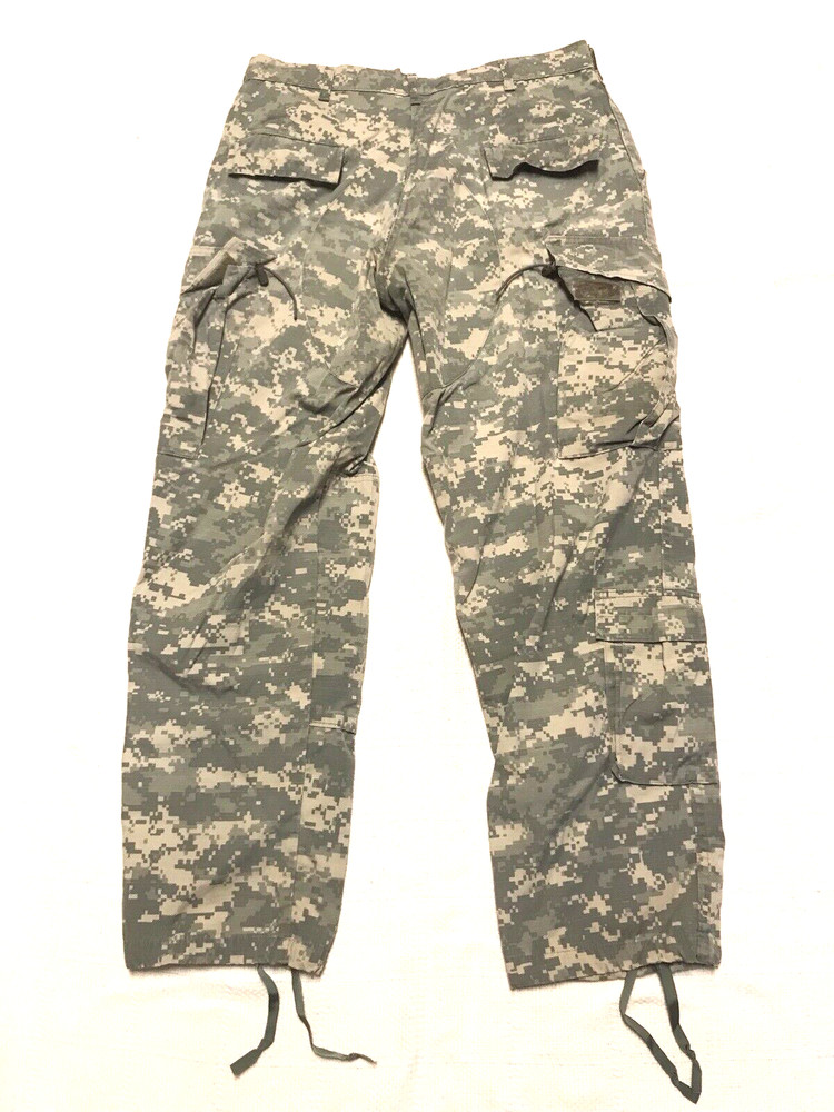 U.S. Army Combat Uniform Trousers Digital Camouflage Pattern Medium Regular