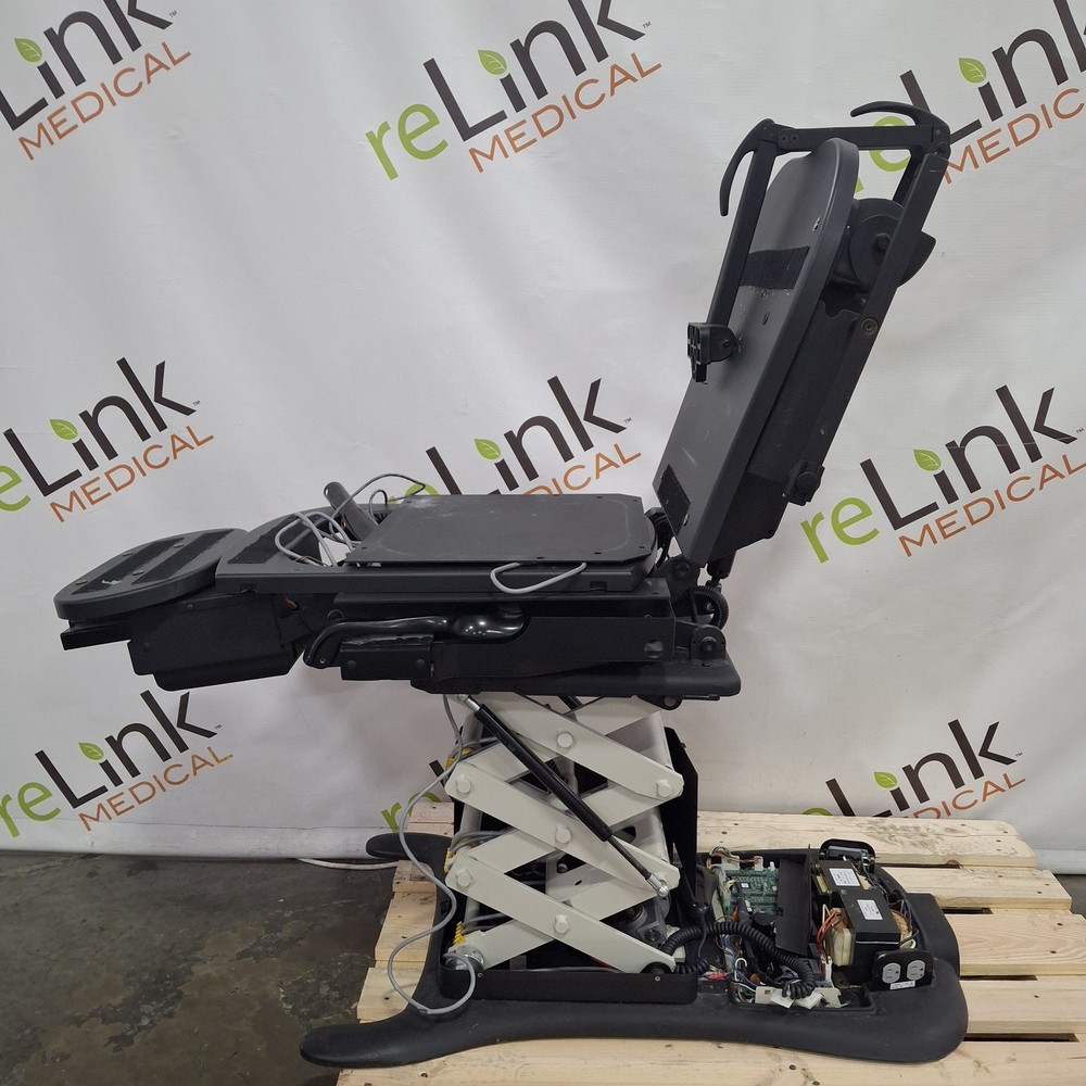 Midmark 630 Procedure Chair