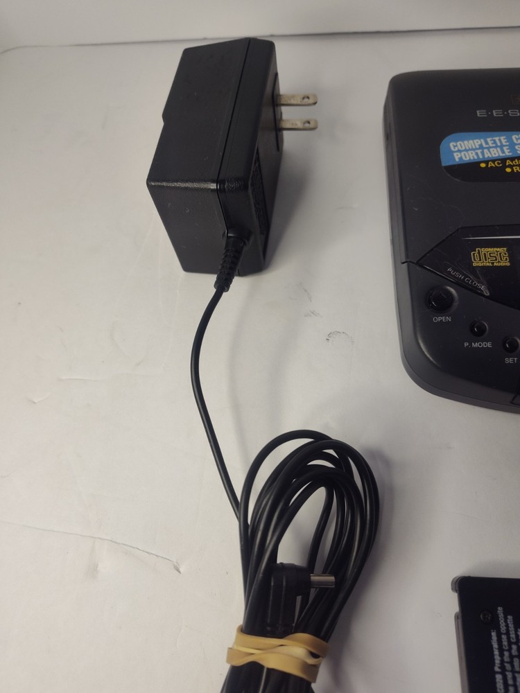 Fisher Opti Trac Compact Disc Player PCD-5 w/Electronic Equalization System Work