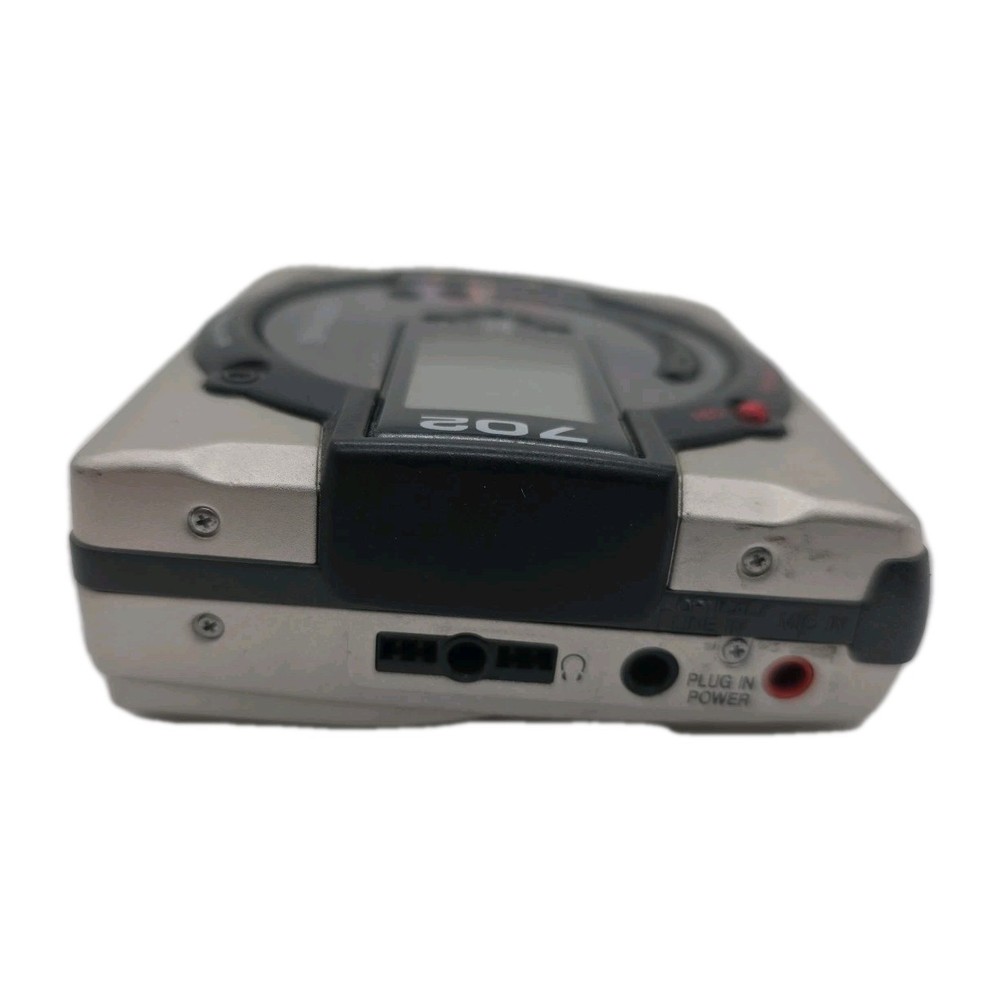 Sharp MD-MS702 Portable Minidisc Player Recorder (TOC ERROR) FOR PARTS OR REPAIR