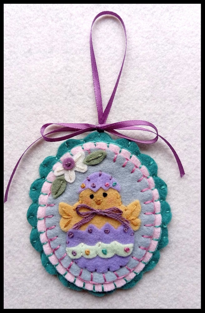 PATTERN!~*HAPPY EASTER*~Easter/Spring Ornaments~wool applique PATTERN!