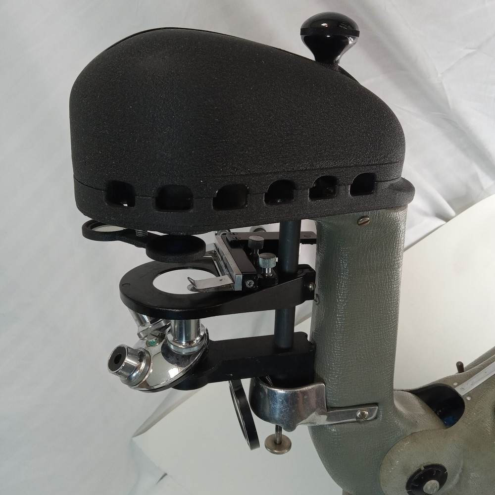 BIOSCOPE MFG. CO. Model 60 Projecting Microscope w/ Case Tulsa OH