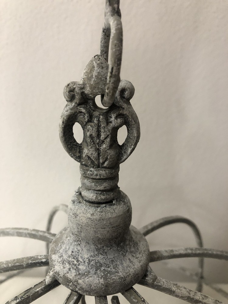 CIRCULAR IRON PENDANT DISPLAY