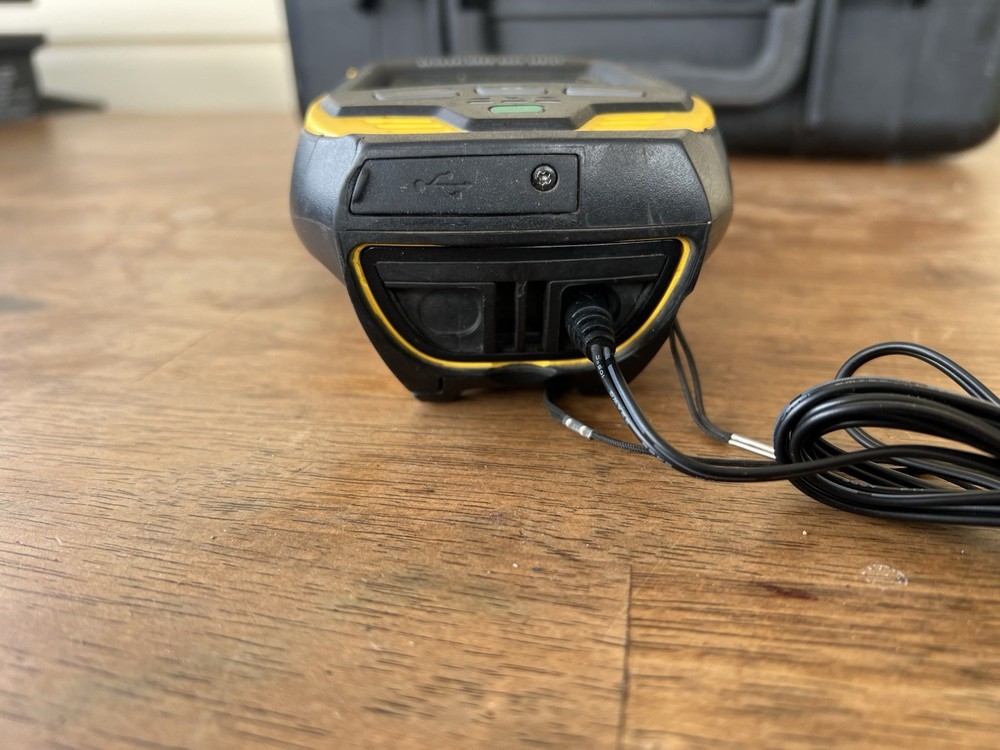 Trimble GeoXH Geoexplorer 6000 Series Model 88950 W/Case *PLEASE READ