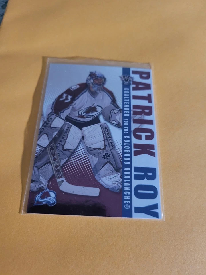 !!!    PATRICK ROY   PACIFIC VANGUARD   HOCKEY CARD $$
