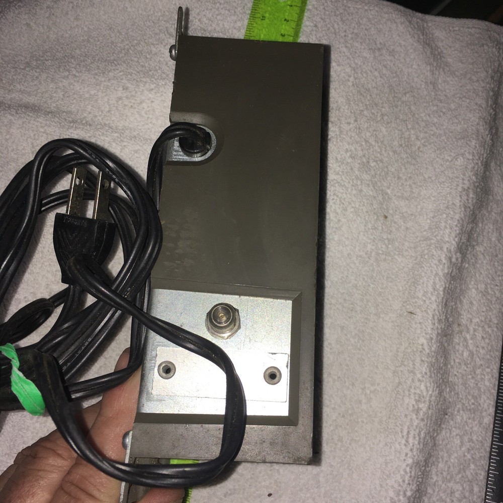 Channel Master VHF Solid State Tandem Amplifier Model 7043A ham cb radio antenna