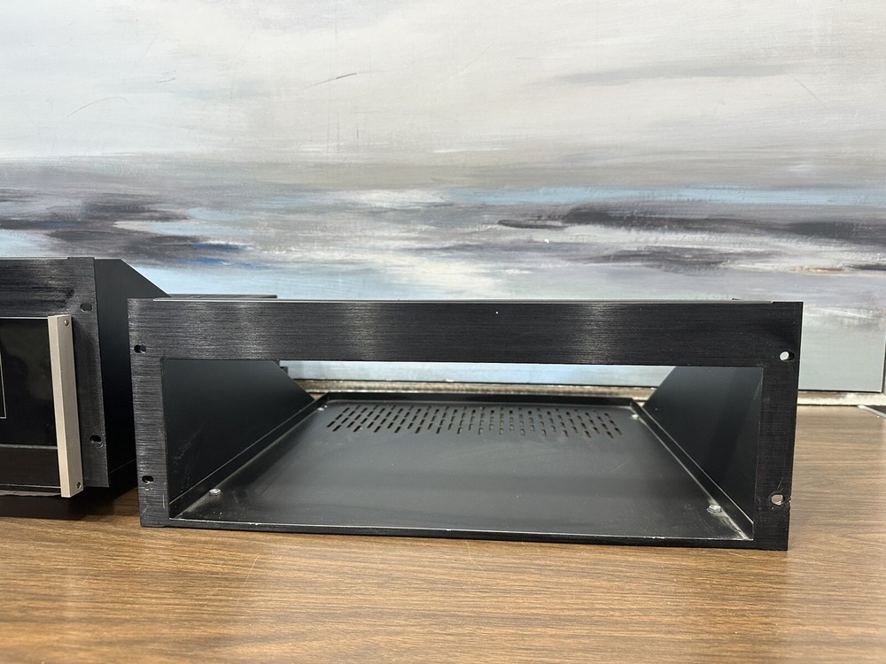 McIntosh MC 150 Amplifier Rack Box Only (amplifier Is Not Include)