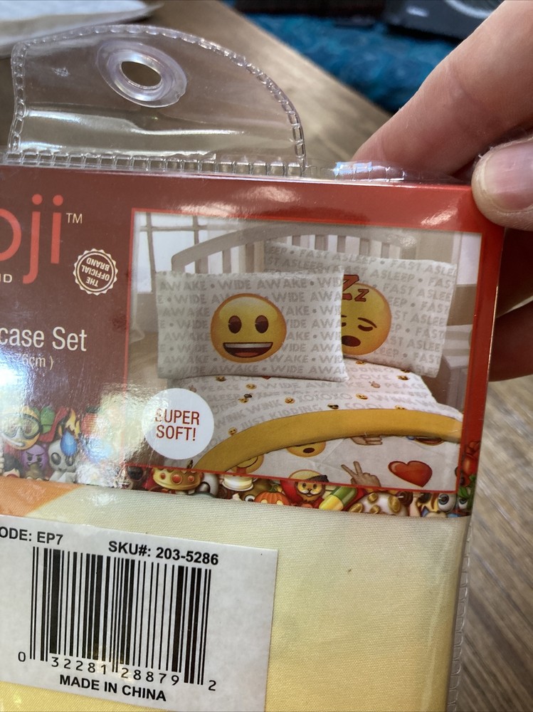 Emoji - 2 Pack Standard Pillowcase Set 20" x 30"