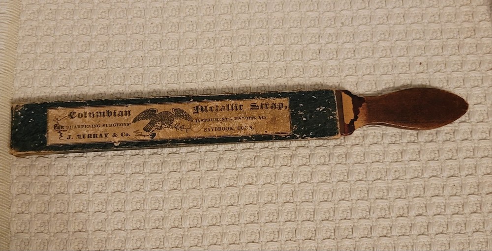 ANTIQUE COLUMBIAN "METALLIC STRAP" RAZOR STROP