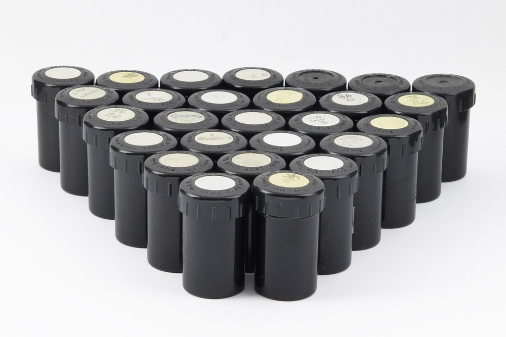 27pcs Leica Spools in Plastic Cases