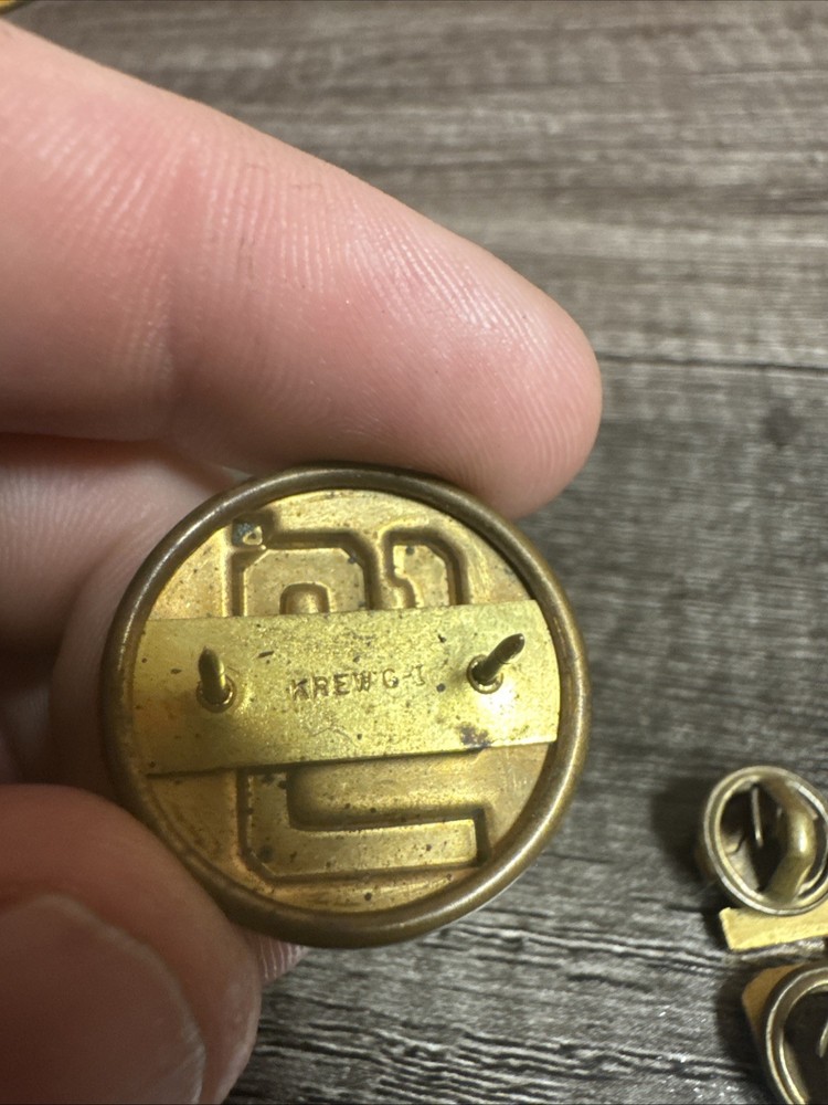 ORIGINAL EARLY WWII US ARMY "US" ENLISTED M1938 CLASS A JACKET COLLAR DISCS-PAIR