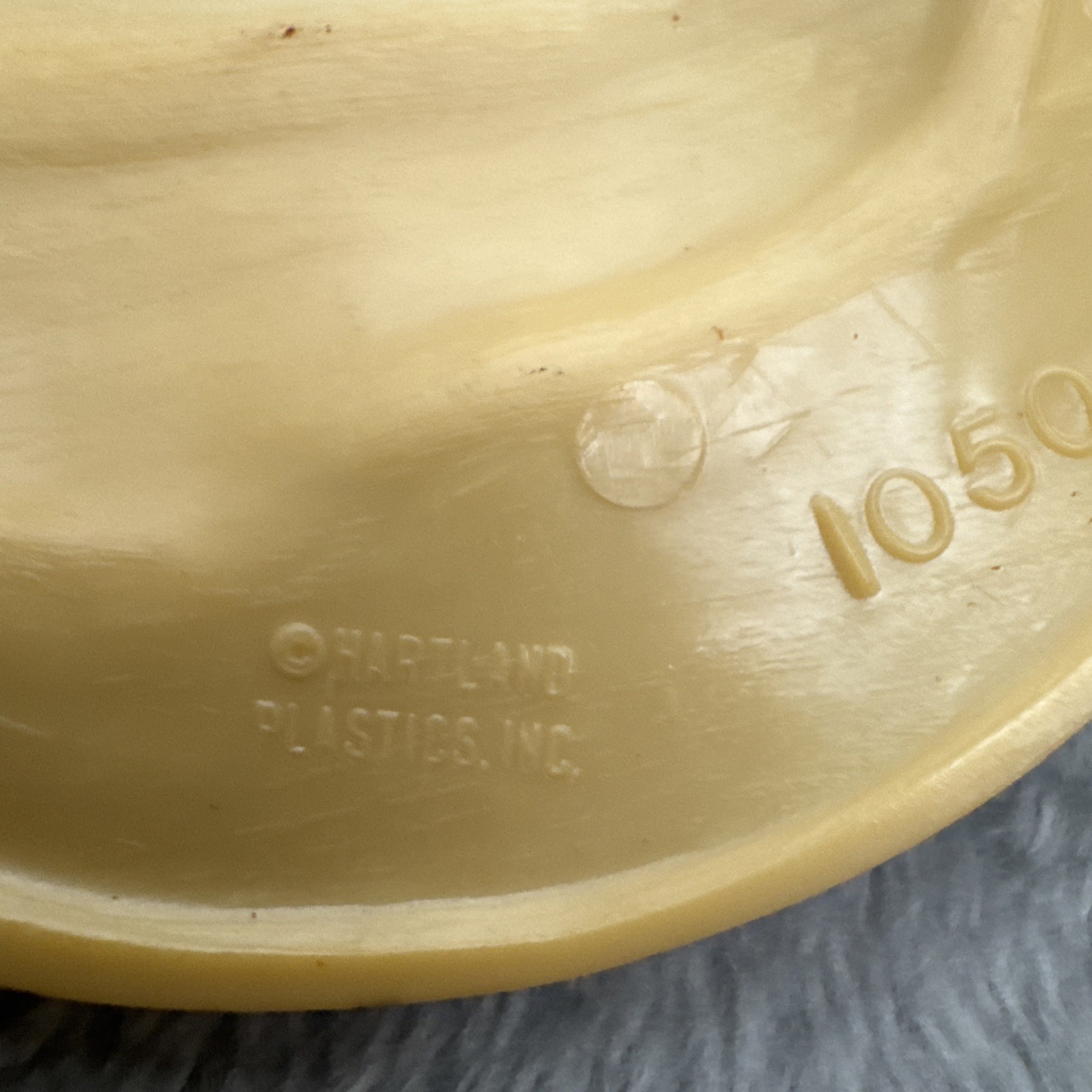 Vintage Hartland Plastics Virgin Mary w/Lilies Miniature Wall Plaque Catholic