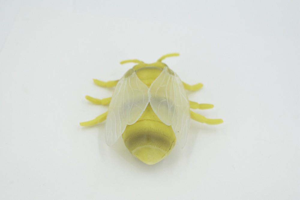 Bumblebee, Solid Rubber Insect, Toy, Realistic Figure Model 3.5" ABC15B263