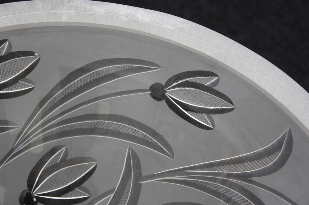 VITRAFORM Large Undermount Sink With Chrome Overflow Hardware Tulip Pattern
