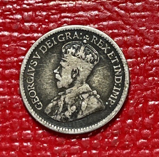 1913 Canada 5 Cent Silver World Coin. ENN Coins