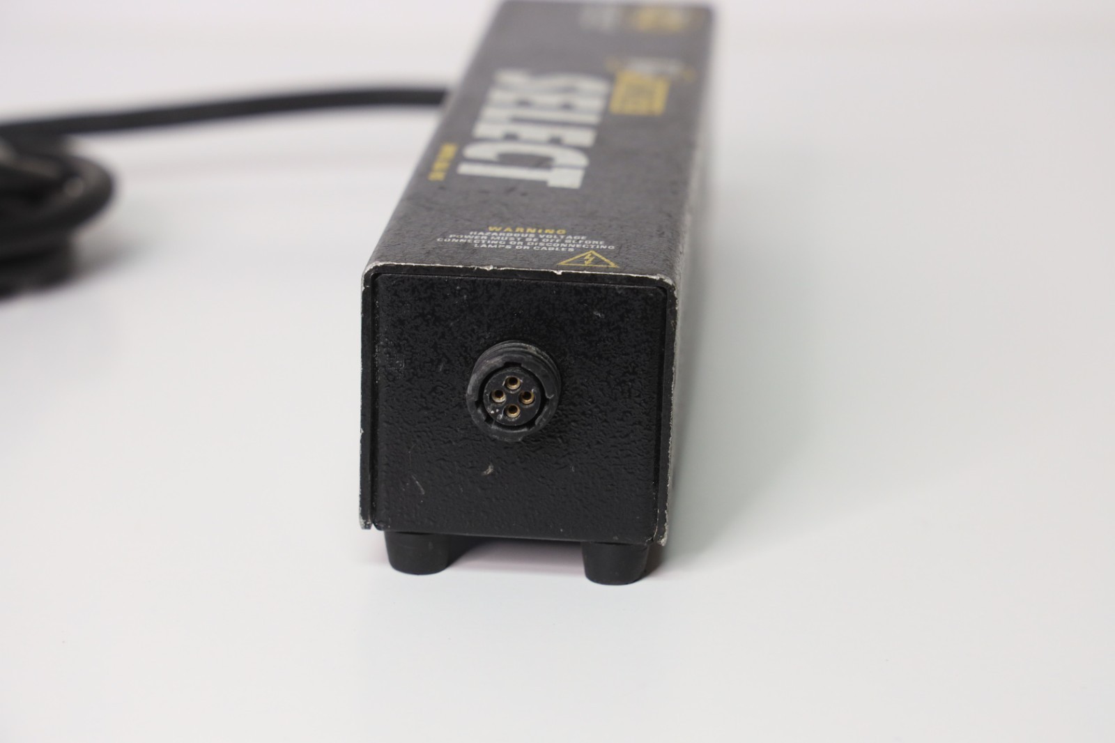 Kino Flo FIX-241 2ft 1-Bank Light w/ BAL-105 Ballast & Cable – Tested