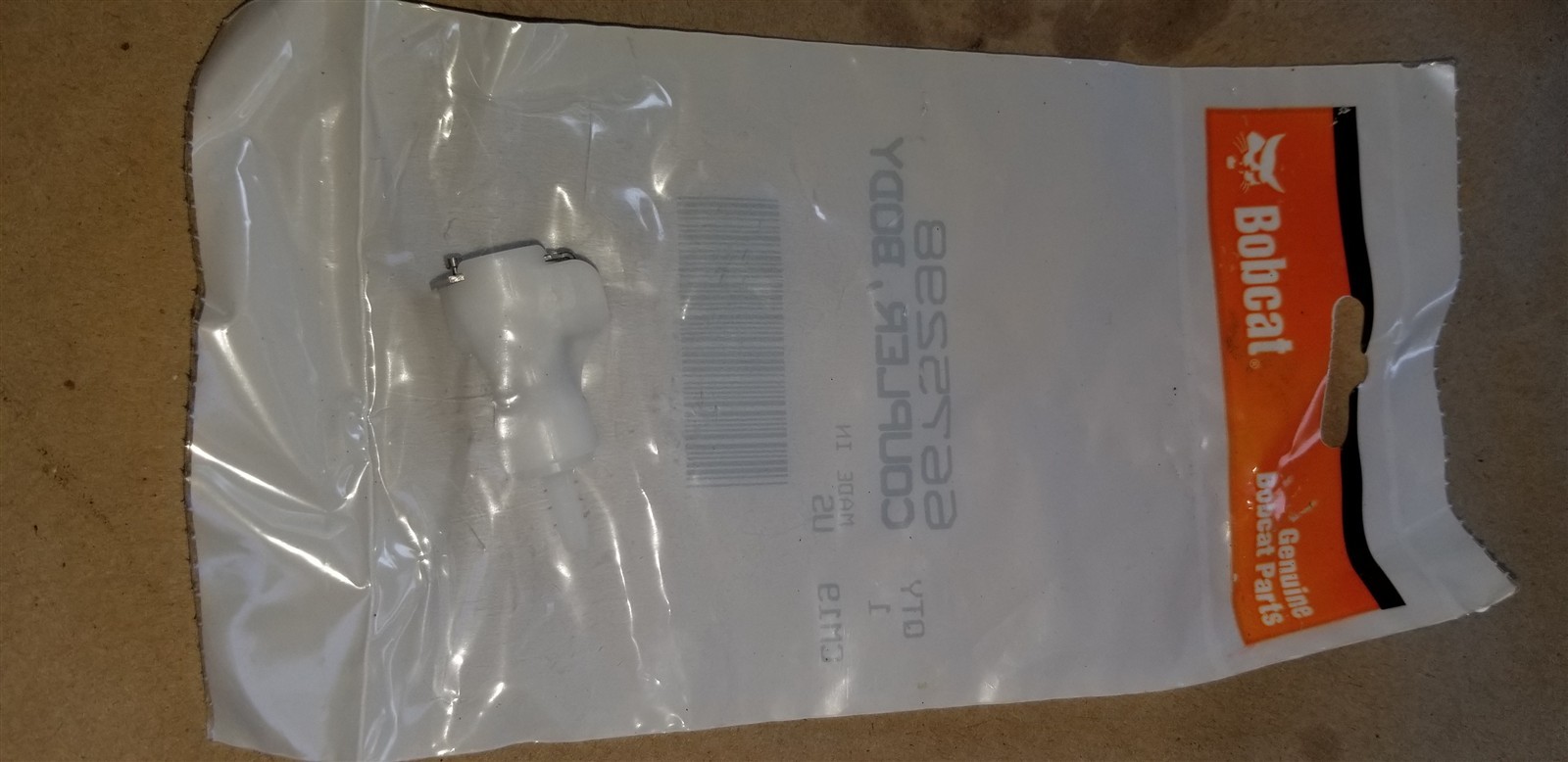 Bobcat washer pump coupler 6675298