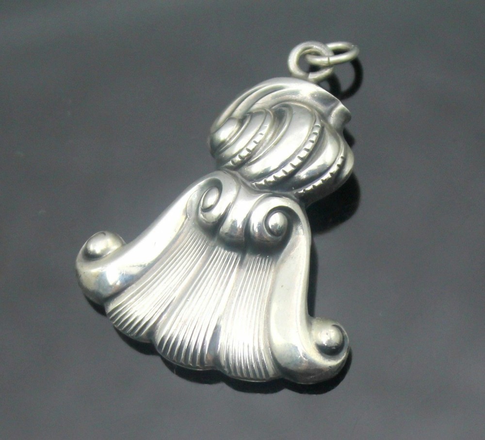 HALLMARKED FABULOUS VINTAGE SOLID STERLING SILVER PENDANT