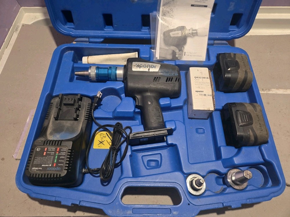 Uponor ProPex 150 Lithium Battery Expander Tool 2 Batteries /3 Jaws Used