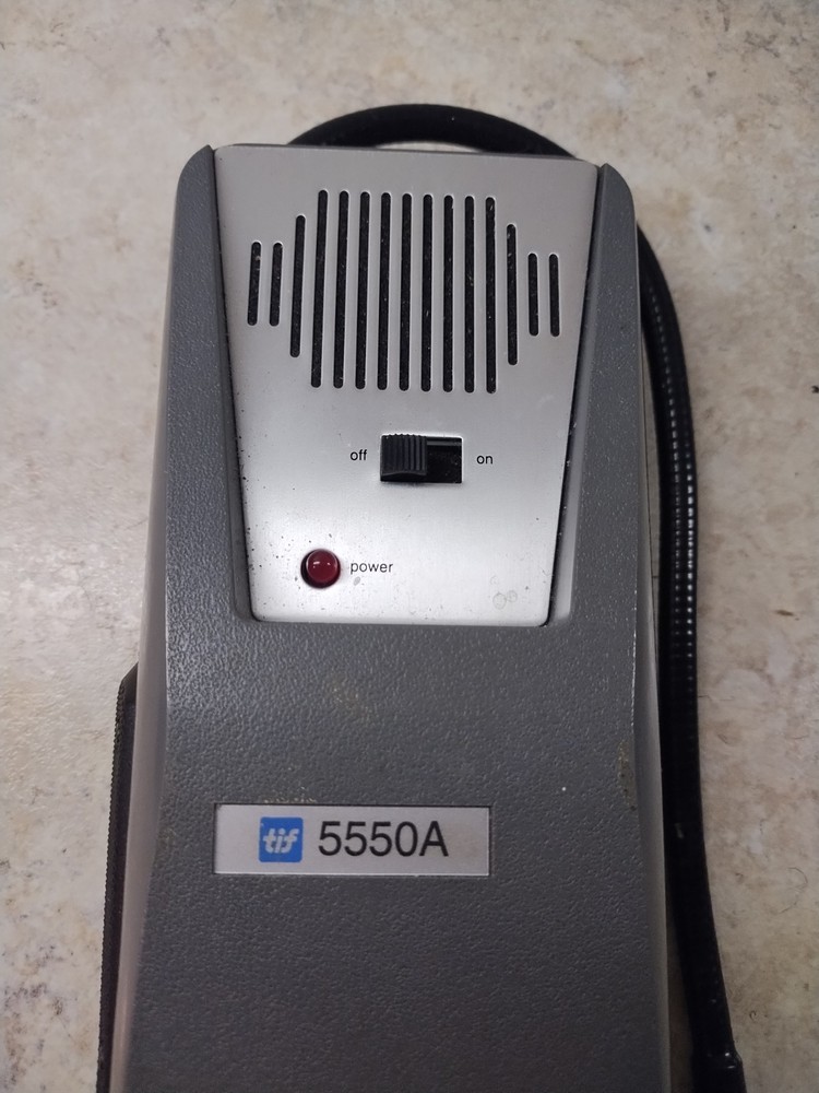 TIF 5550A Automatic Halogen Leak Detector W/ Case Extra Tips New Batteries Works