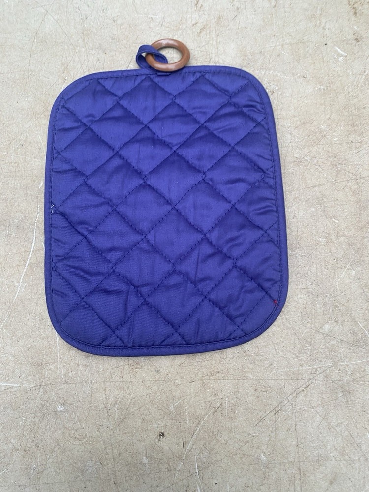 Kuna Mola pot holder