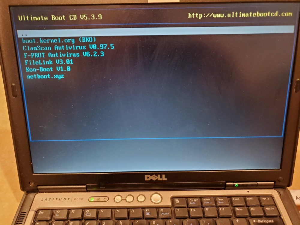 Ultimate Boot CD Bootable Diagnostic Rescue Tools Windows/Linux 16G USB Stick