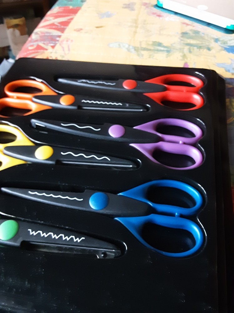 6 Scribblers Sissy Scissors Collection In Case Decorative Edge In Case