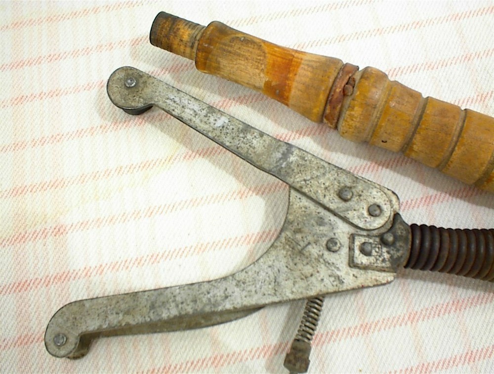 WESTERN HAND TRAP