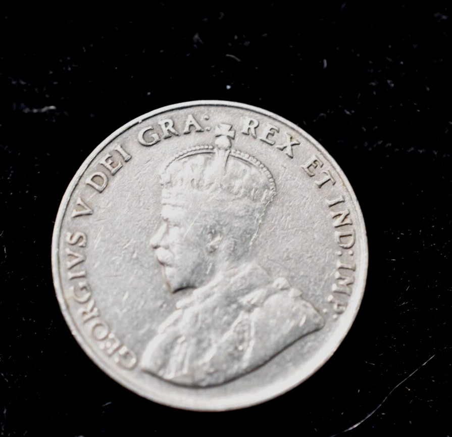 CANADA 1935 5 CENTS COIN