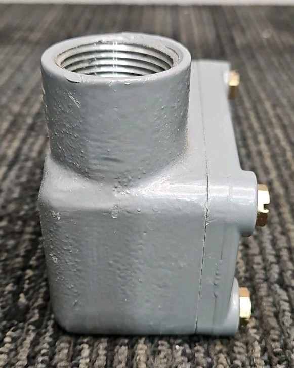 Hubbell Killark XLL-3 Conduit Body
