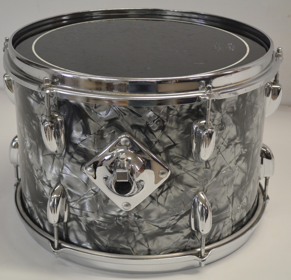 MID 70'S SLINGERLAND 4 PIECE BLACK DIAMOND DRUM SET