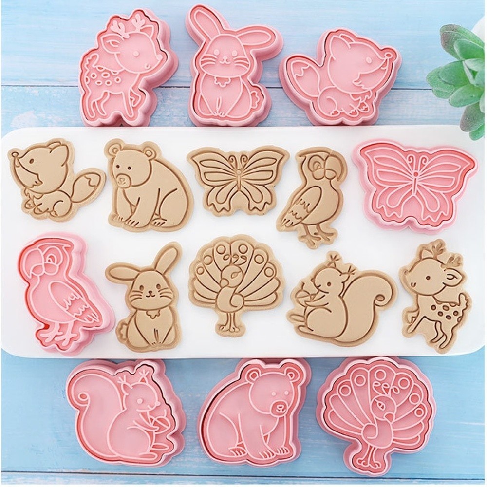 Animal Cookie Cutter Bear Shape Squirrel Shape Bunny Shape PP Material