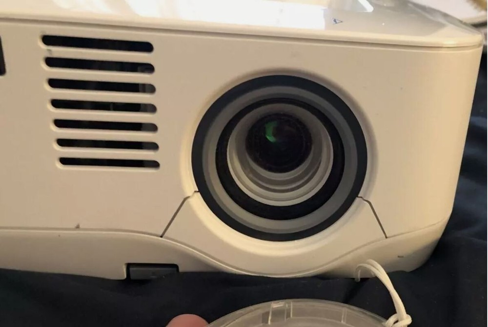 NEC NP300 LCD Projector - Tested & Working