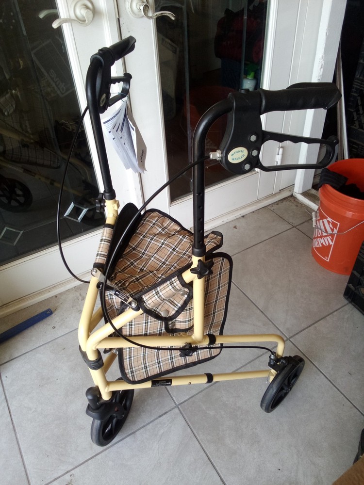 rollator walker Winnie