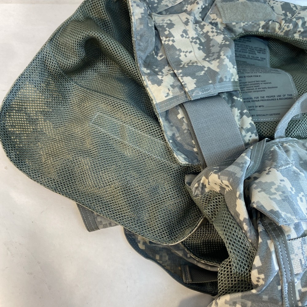Improved Outer Tactical Vest no inserts Size 3XL NSN: 8470-01-551-7713