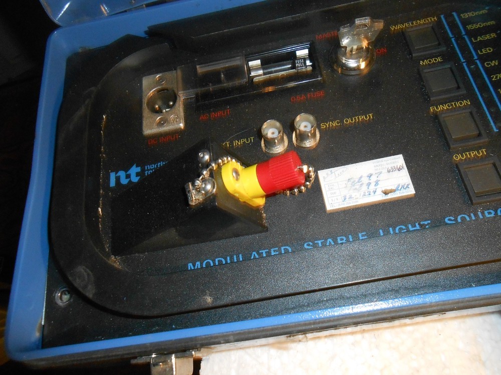 USED NORTHERN REICCOM MODULATED DUAL LIGHT SOURCE NT6F21EA SEPT 92