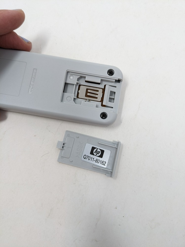 HP Q7011-80162 Computer Remote Control Original