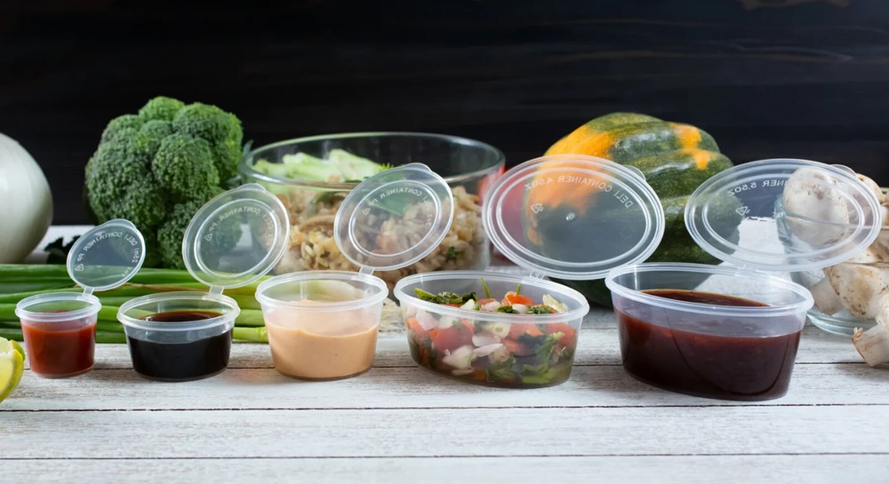 4 OZ Clear Plastic Portion Cups with Hinged/Attached Lids