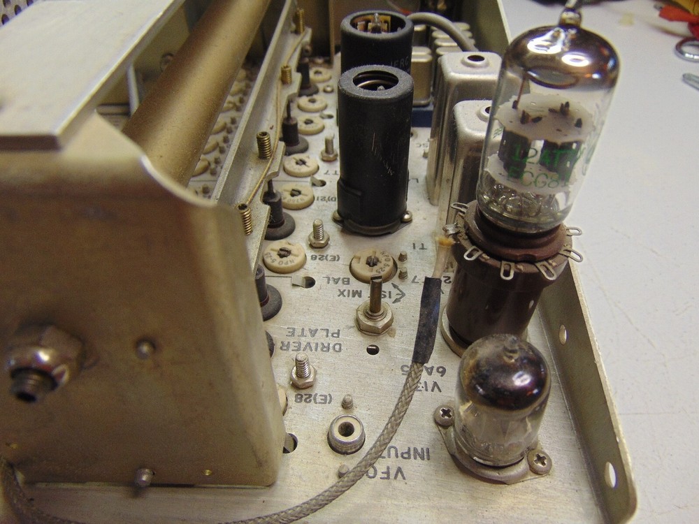 Collins 32S-1 Ham Radio Transmitter with Manual