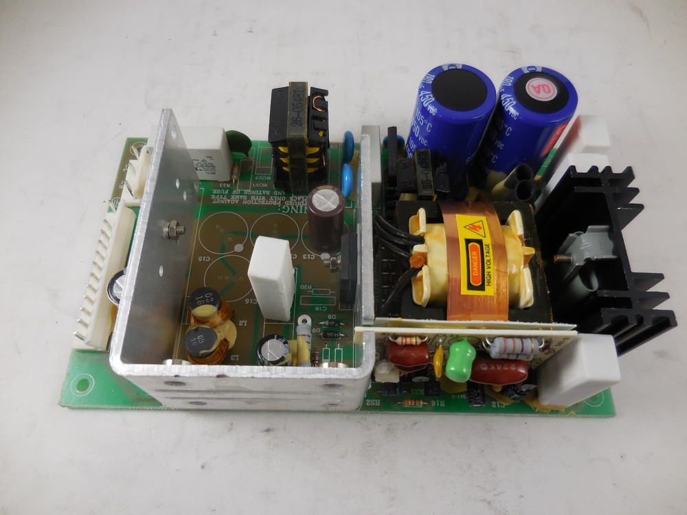 Lambda Model SU110P16 30 VDC 3.6 A Output