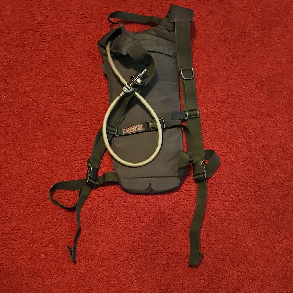 CamelBak Hydration Pack Black Olive Nylon Adjustable Size External Pocket