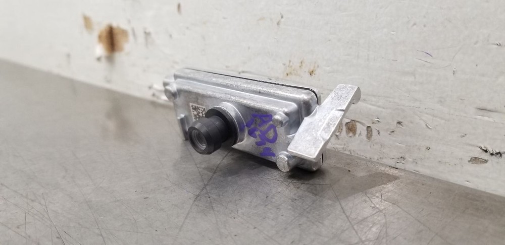 24 FORD MUSTANG WINDSHIELD MOUNTED CAMERA ML3T19H406AD